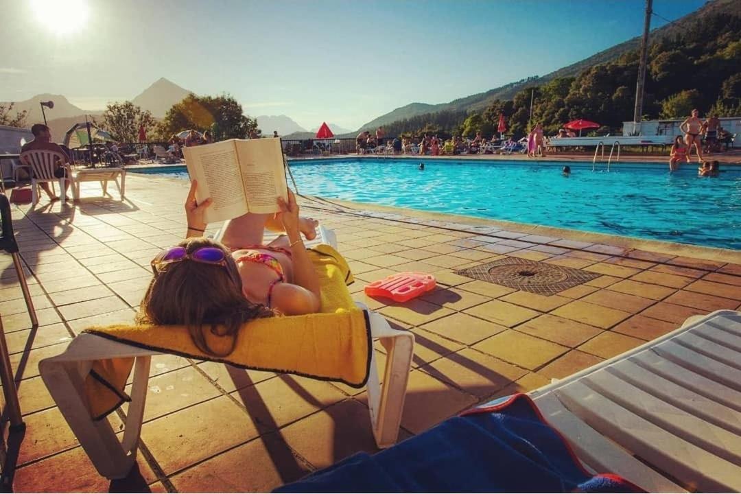 Pensión Uxarte -Alojamiento, Restaurante Y Piscinas