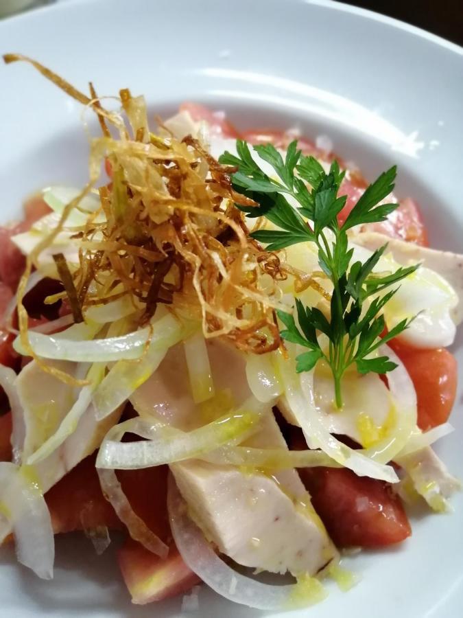 Guest house Uxarte -Alojamiento, Restaurante Y Piscinas 2*